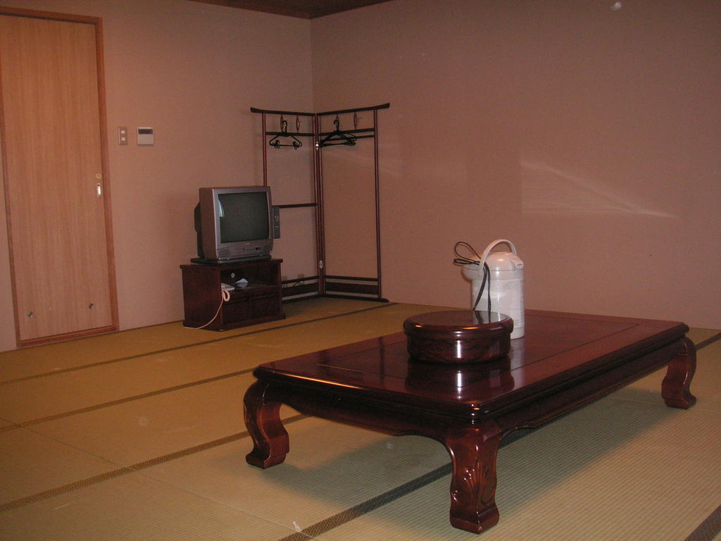Yu Paradise Sakura Hotel Sakura  Phòng bức ảnh
