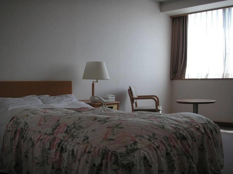 Yu Paradise Sakura Hotel Sakura  Ngoại thất bức ảnh